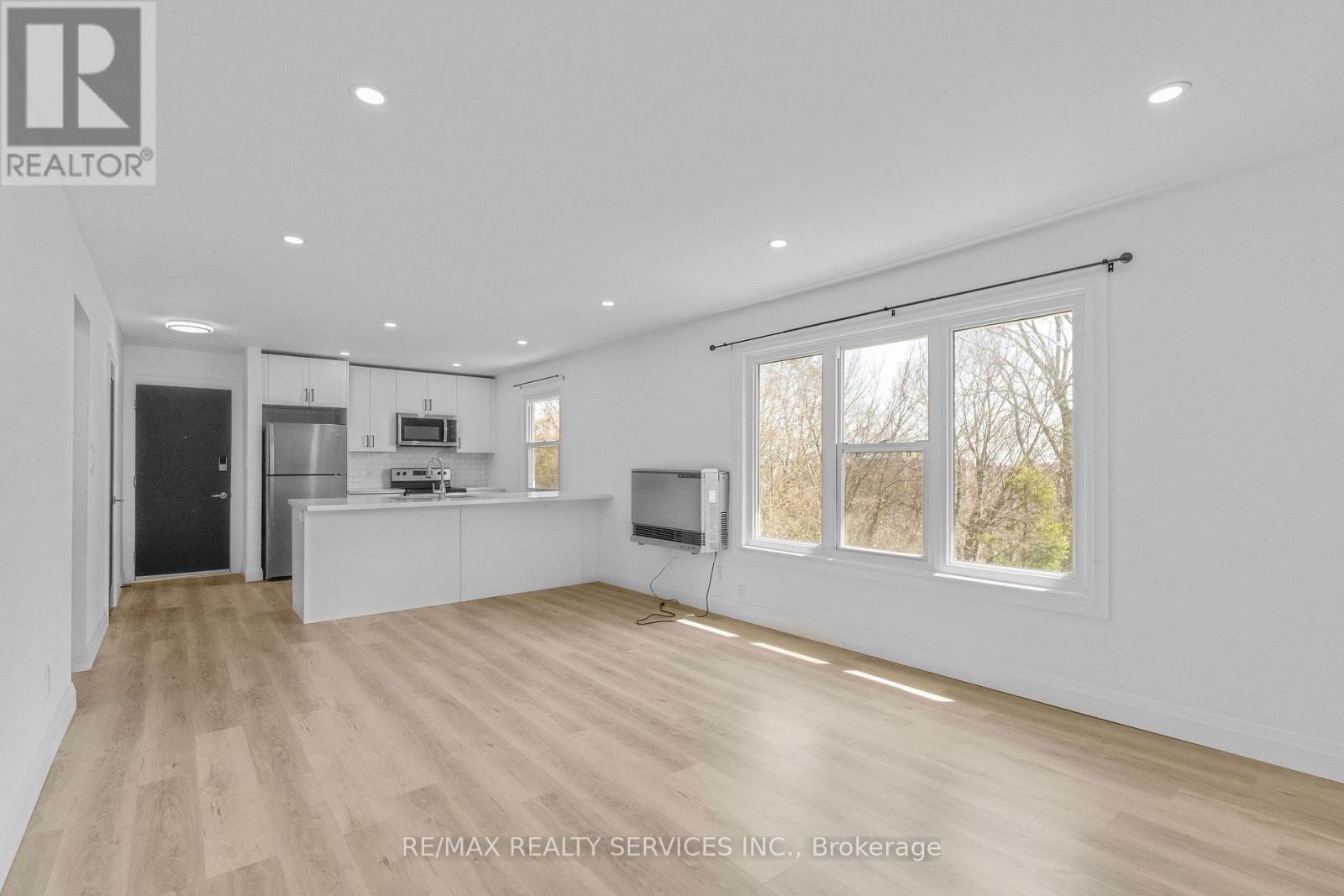 7 - 51 Dundas Street E, Brantford, Ontario  N3R 1R6 - Photo 6 - X12970490