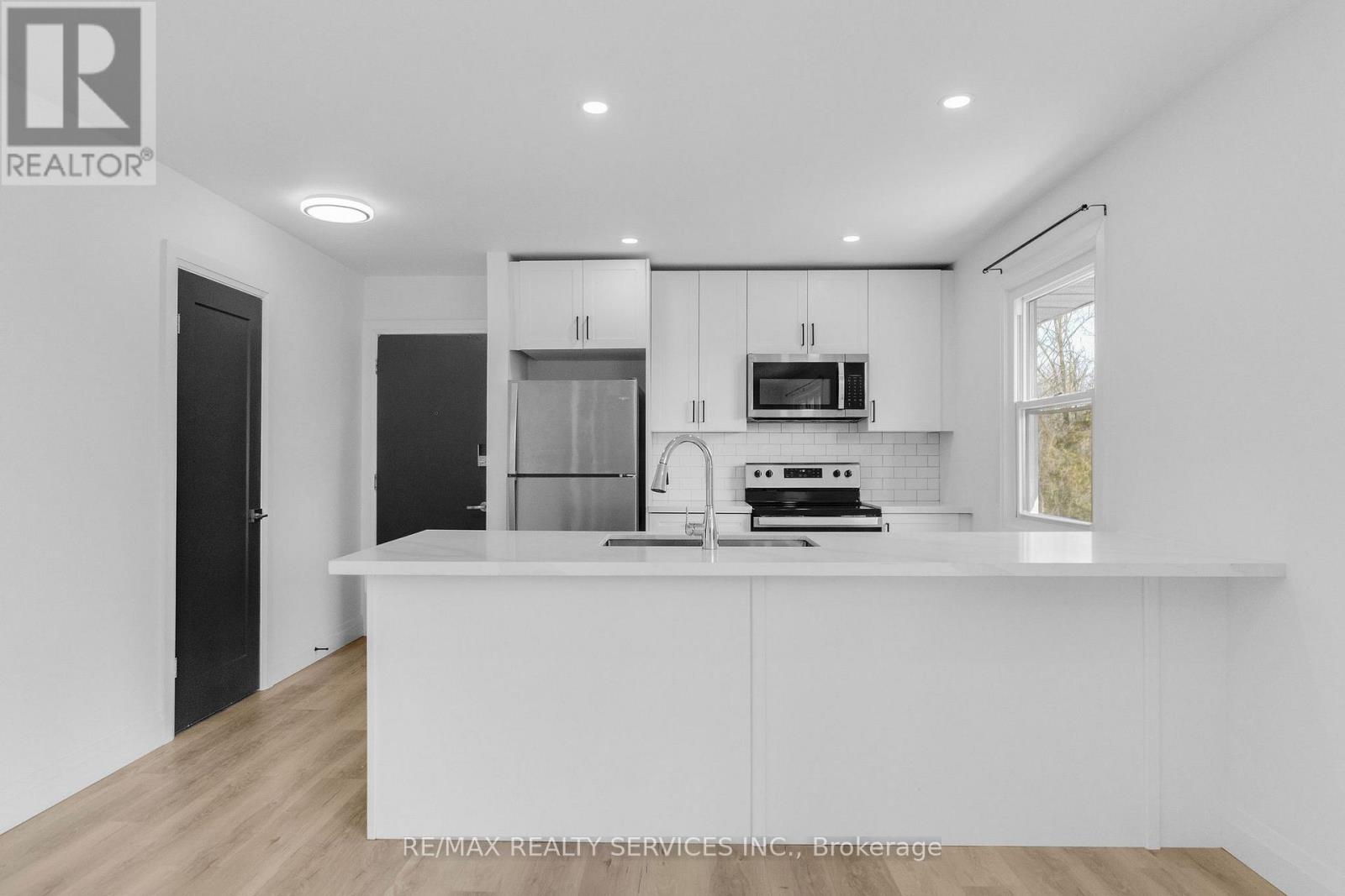 7 - 51 Dundas Street E, Brantford, Ontario  N3R 1R6 - Photo 8 - X12970490