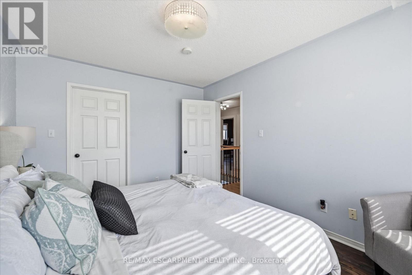 17 Fenwick Place, Hamilton, Ontario  L0R 2H5 - Photo 27 - X12970492