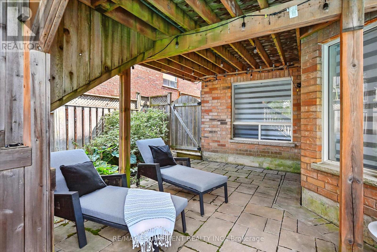 17 Fenwick Place, Hamilton, Ontario  L0R 2H5 - Photo 37 - X12970492