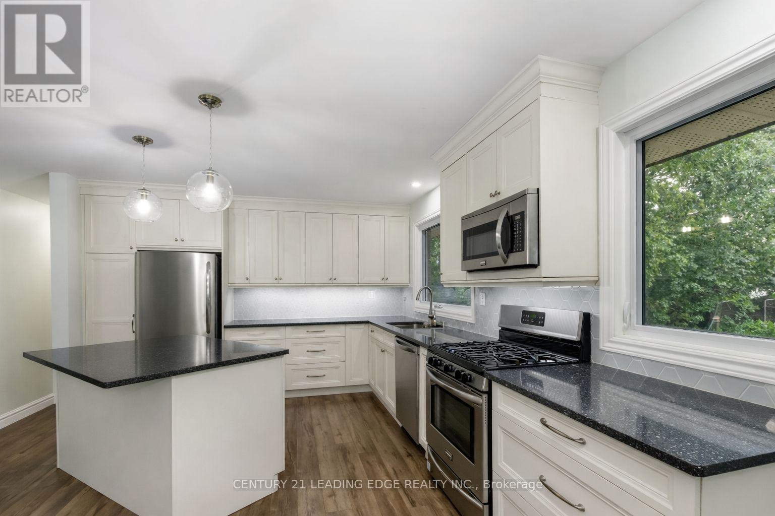 306 Lindan (Room 1) Avenue, Selwyn, Ontario  K9L 1K6 - Photo 2 - X12970516