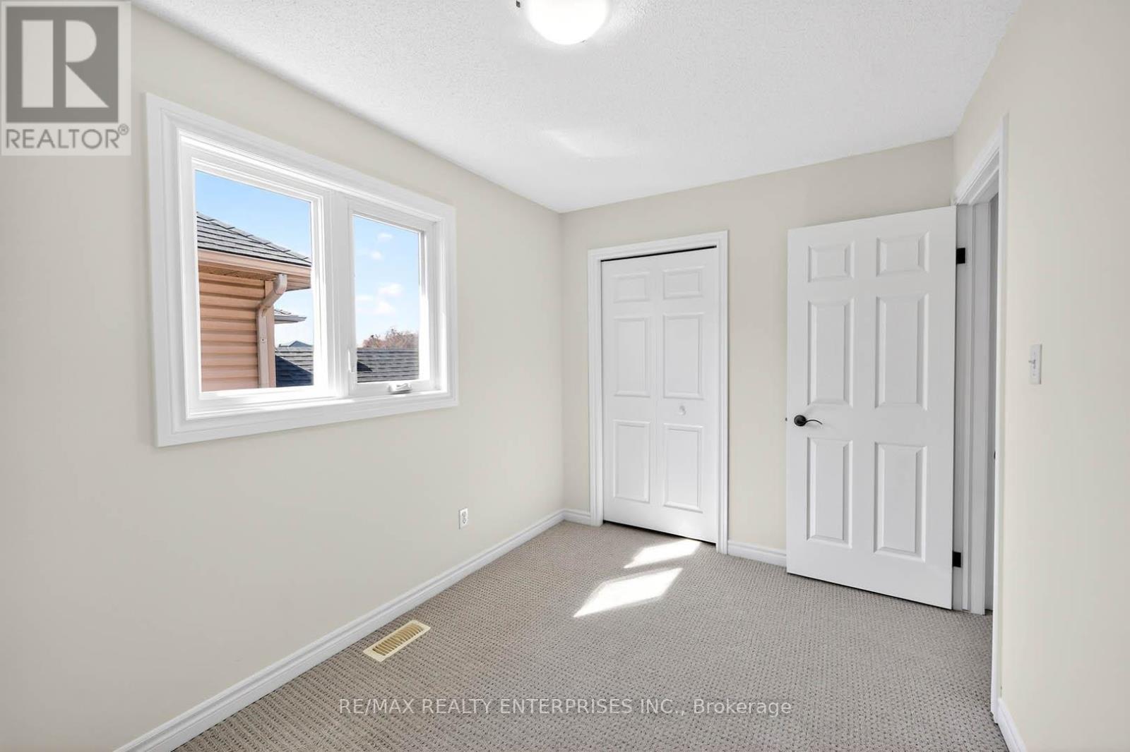 19 Midanbury Way, Hamilton, Ontario  L0R 1W0 - Photo 29 - X12970522