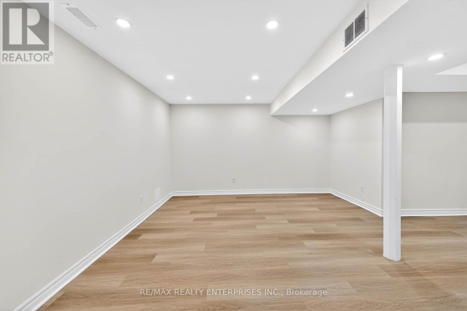 19 Midanbury Way, Hamilton, Ontario  L0R 1W0 - Photo 35 - X12970522