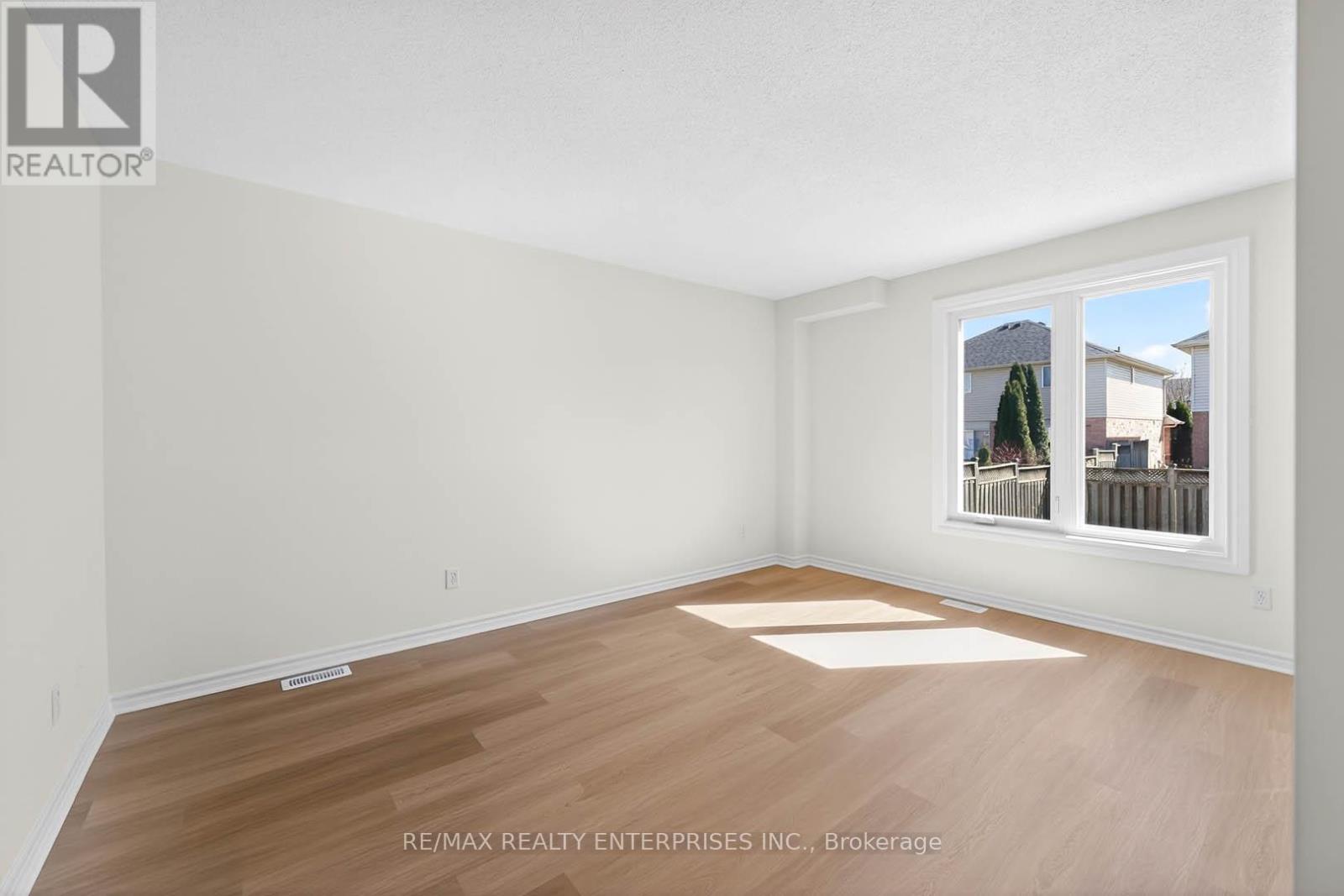 19 Midanbury Way, Hamilton, Ontario  L0R 1W0 - Photo 7 - X12970522