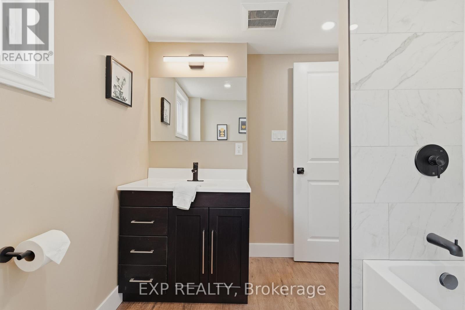 999 Vine Street, Cambridge, Ontario  N3H 2Z7 - Photo 33 - X12970536