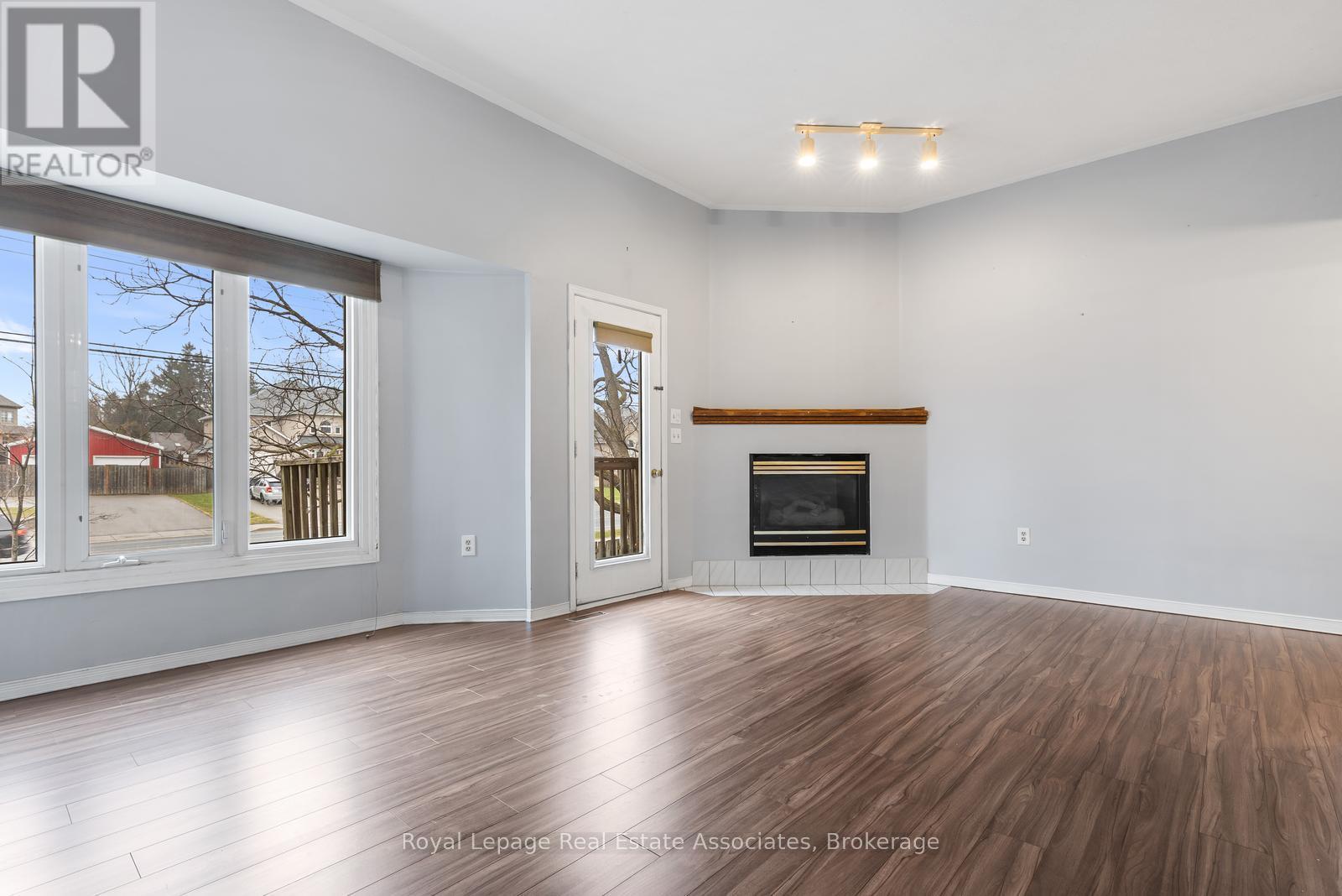 67 - 72 Stone Church Road W, Hamilton, Ontario  L9B 2H8 - Photo 7 - X12970552