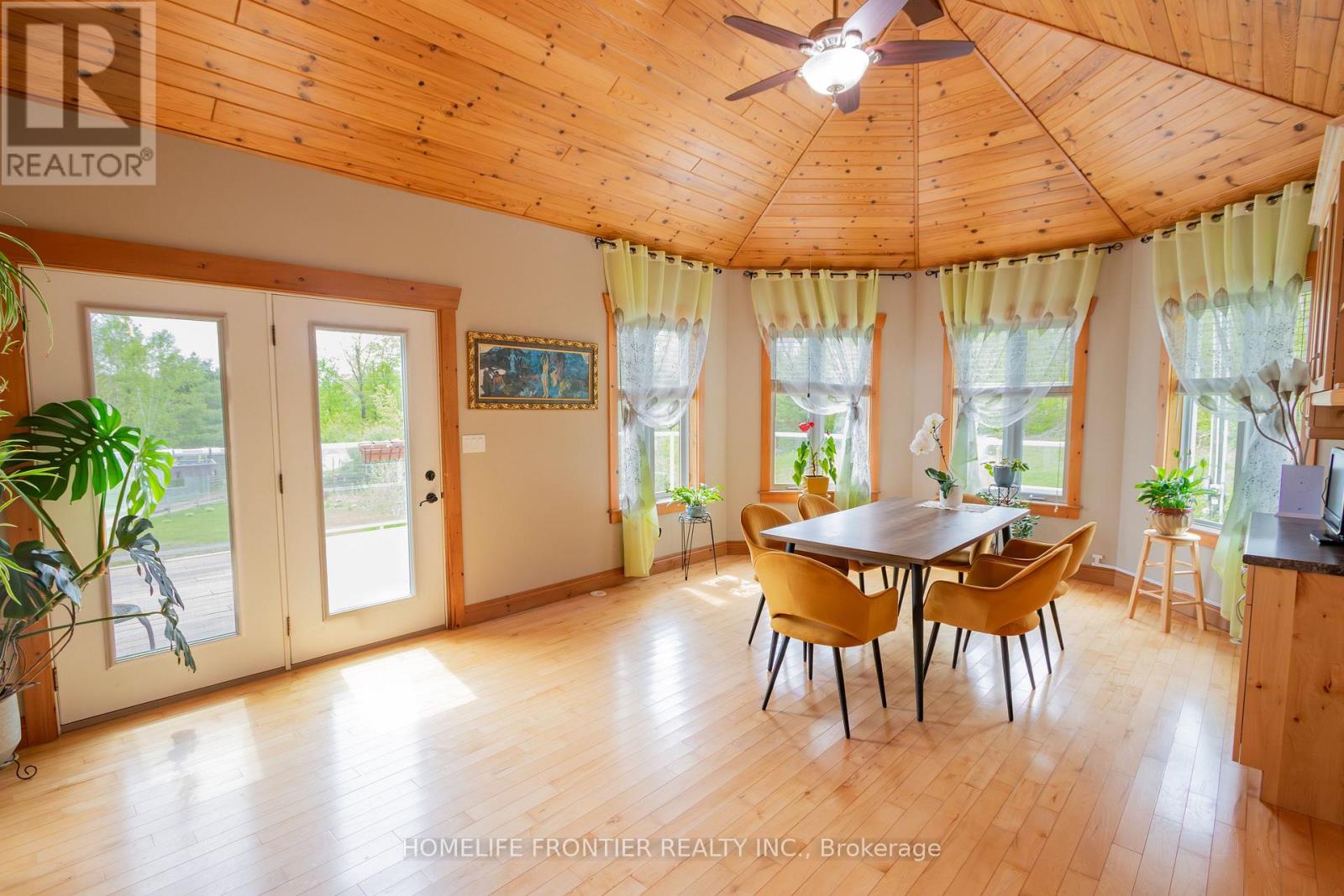 1019 Silk Lane, Minden Hills (Minden), Ontario  K0M 2K0 - Photo 4 - X12970584