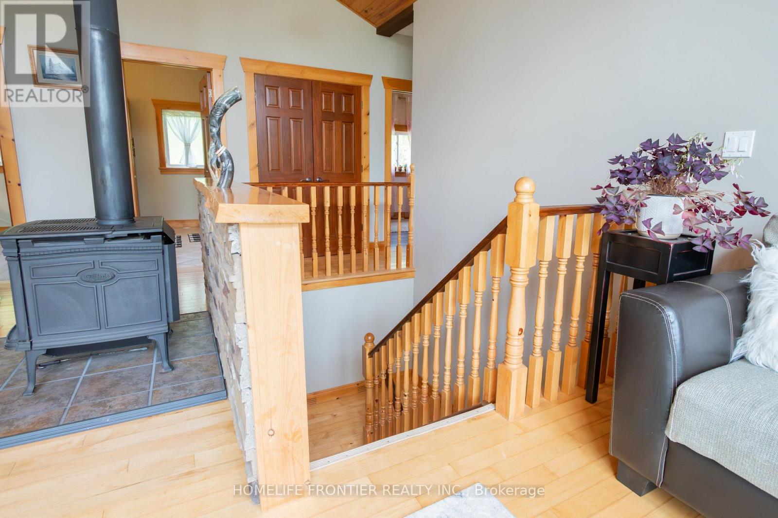 1019 Silk Lane, Minden Hills (Minden), Ontario  K0M 2K0 - Photo 9 - X12970584