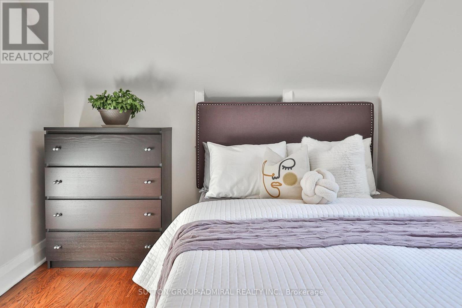 75 Glendora Avenue, Toronto, Ontario  M2N 2V9 - Photo 25 - C12969600