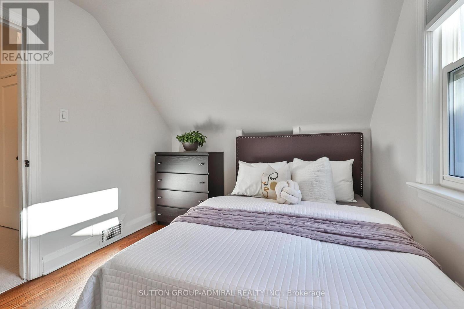 75 Glendora Avenue, Toronto, Ontario  M2N 2V9 - Photo 24 - C12969600