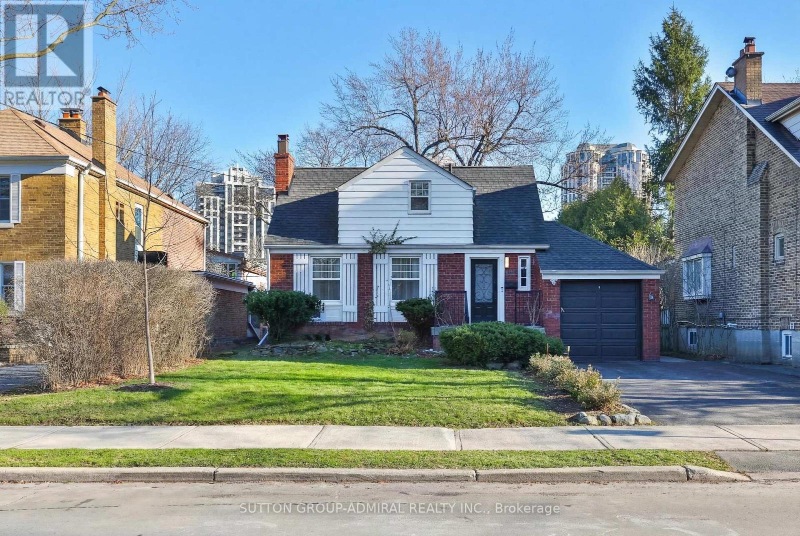 75 GLENDORA AVENUE, Toronto, Ontario