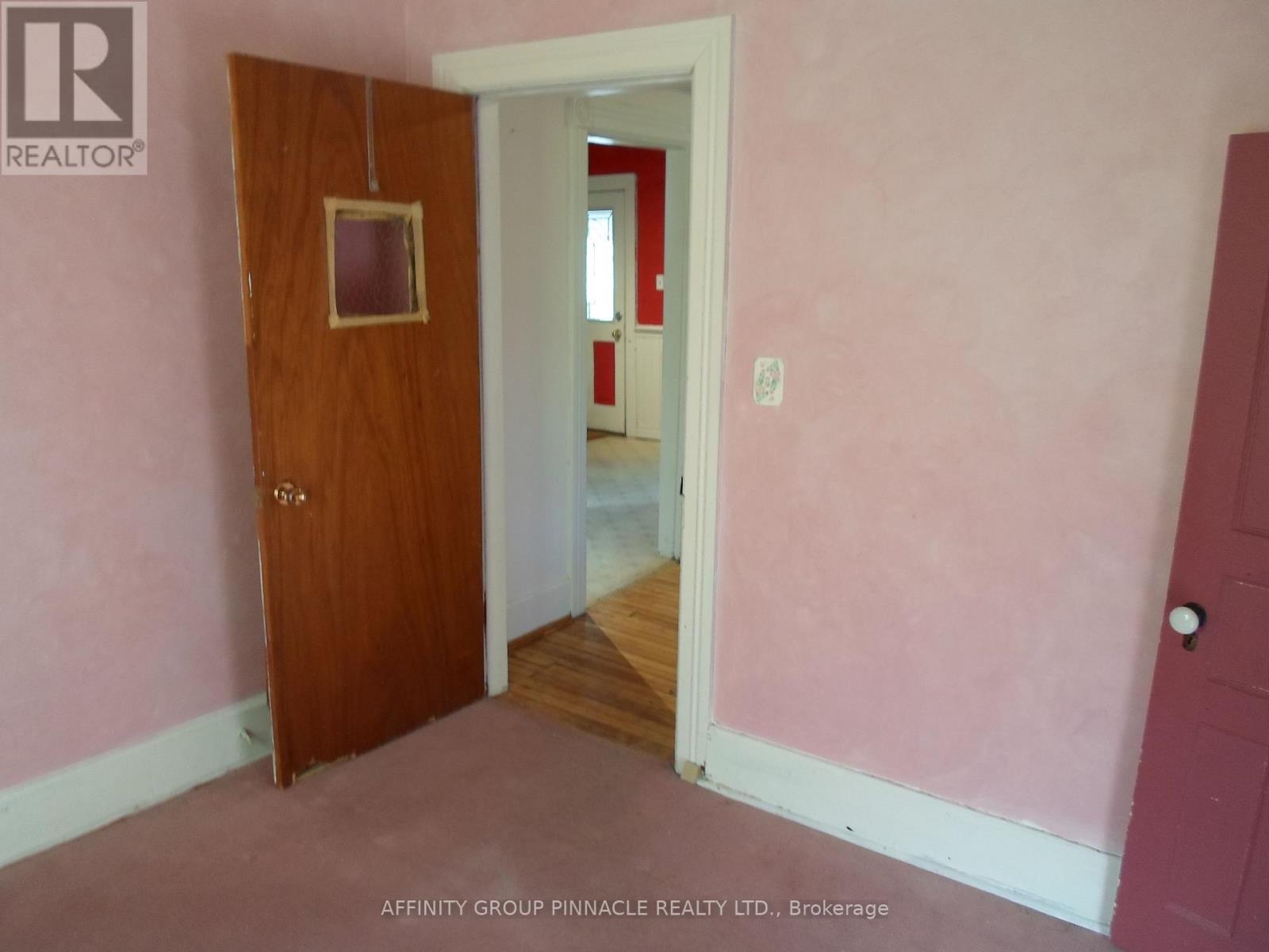 19 Kent Street E, Kawartha Lakes, Ontario  K9V 2C3 - Photo 12 - X12970732