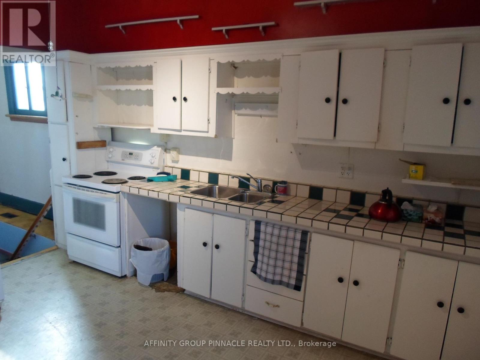 19 Kent Street E, Kawartha Lakes, Ontario  K9V 2C3 - Photo 5 - X12970732