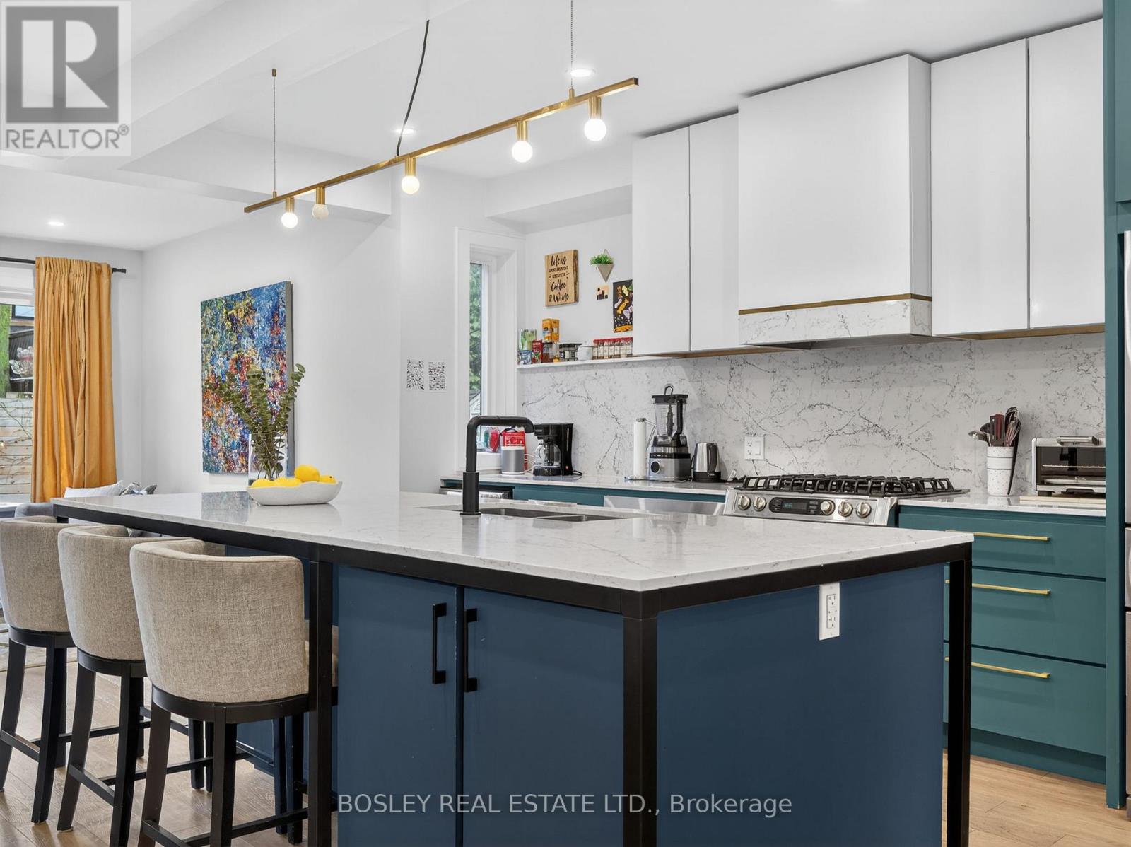 14 Coady Avenue, Toronto, Ontario  M4M 2Y8 - Photo 4 - E12964140