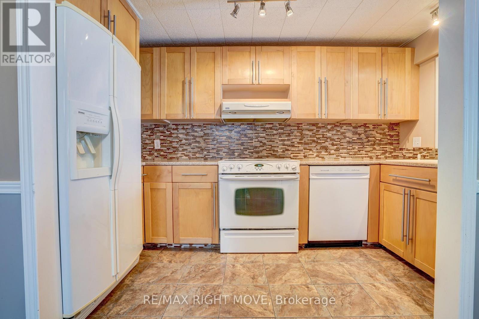 15 - 40 Victoria Crescent, Orillia, Ontario  L3V 6N6 - Photo 11 - S12964164