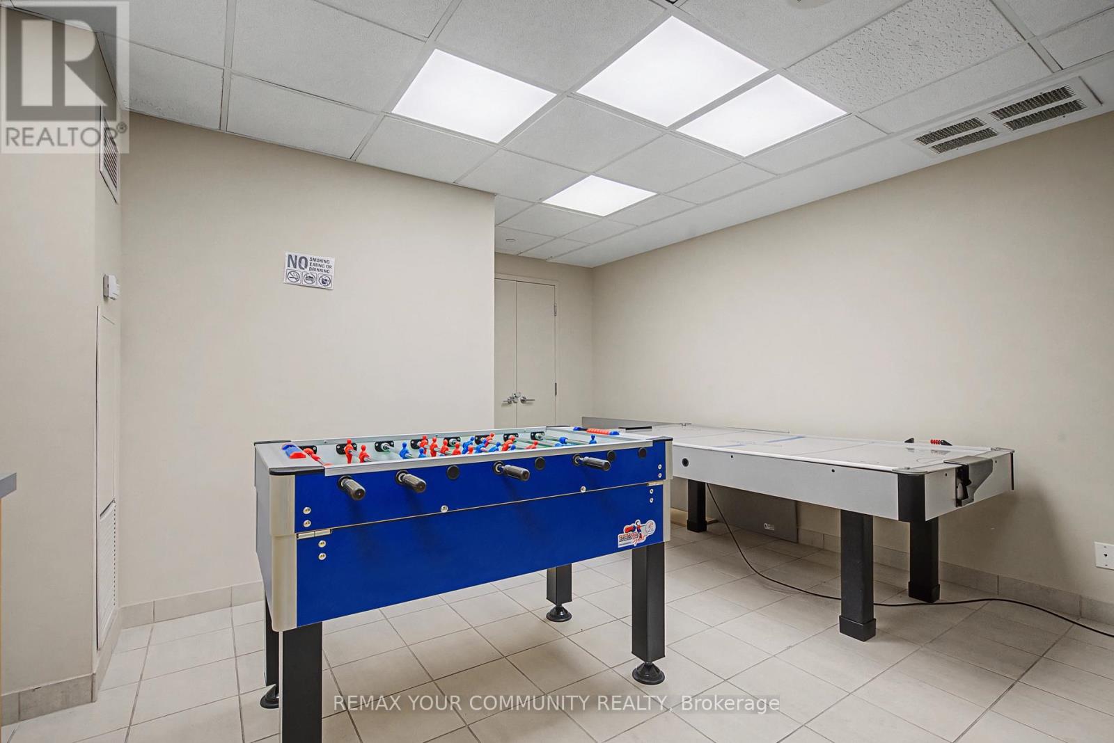 2008 - 185 Legion Road N, Toronto, Ontario  M8Y 0A1 - Photo 38 - W12847568