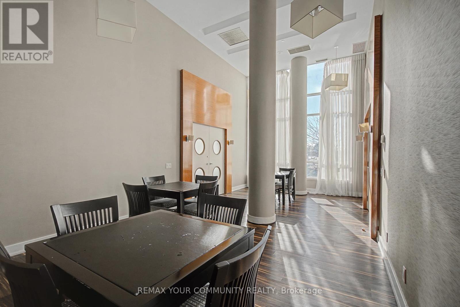 2008 - 185 Legion Road N, Toronto, Ontario  M8Y 0A1 - Photo 35 - W12847568