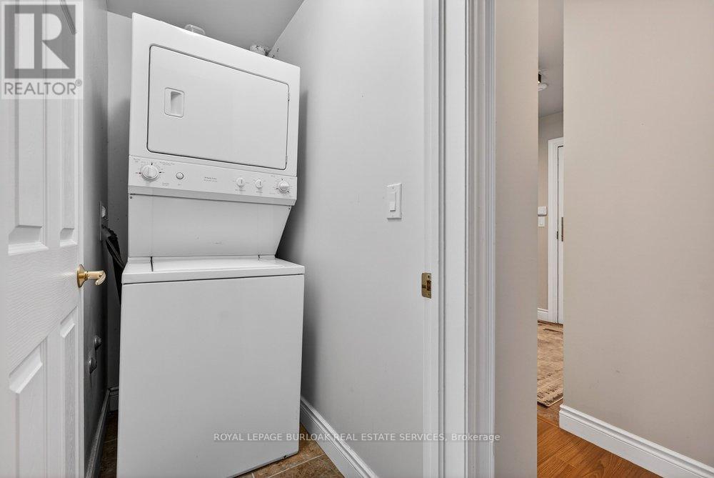 412 - 399 Elizabeth Street, Burlington (Brant), Ontario  L7R 0A4 - Photo 24 - W12970498