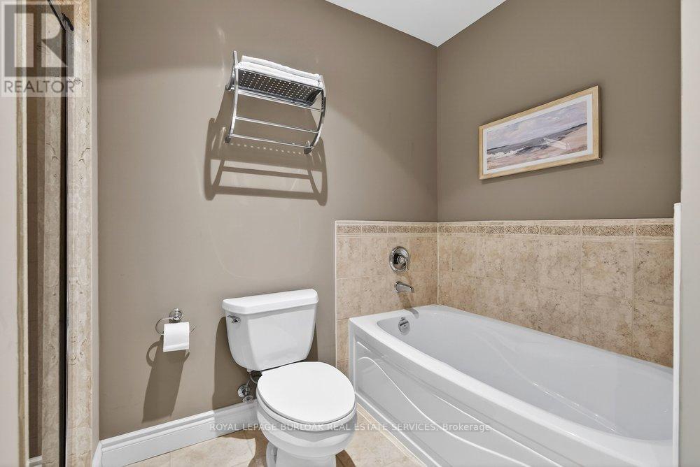 412 - 399 Elizabeth Street, Burlington (Brant), Ontario  L7R 0A4 - Photo 20 - W12970498