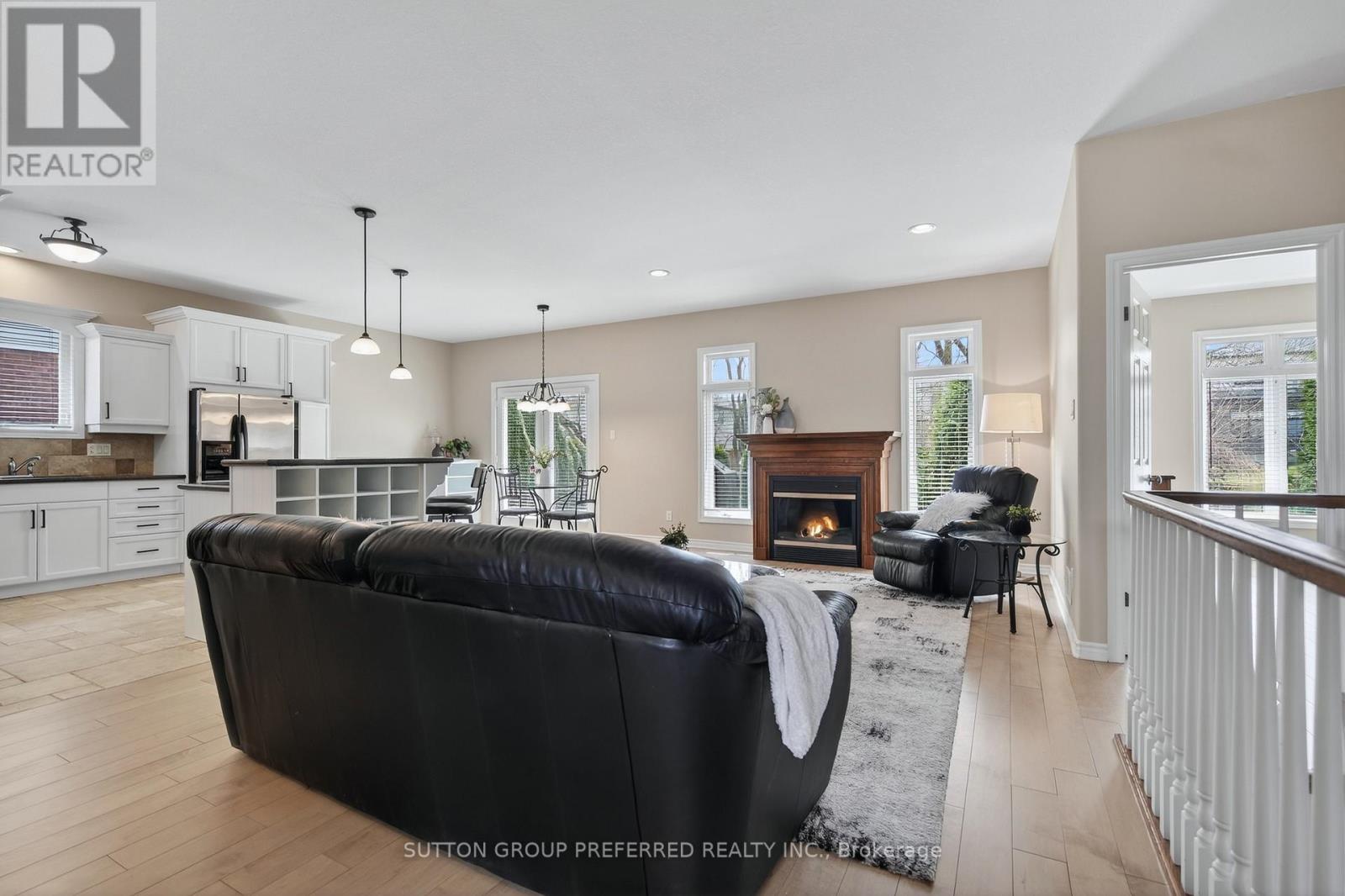 22 Springfield Way, Middlesex Centre, Ontario  N0L 1R0 - Photo 7 - X12970800