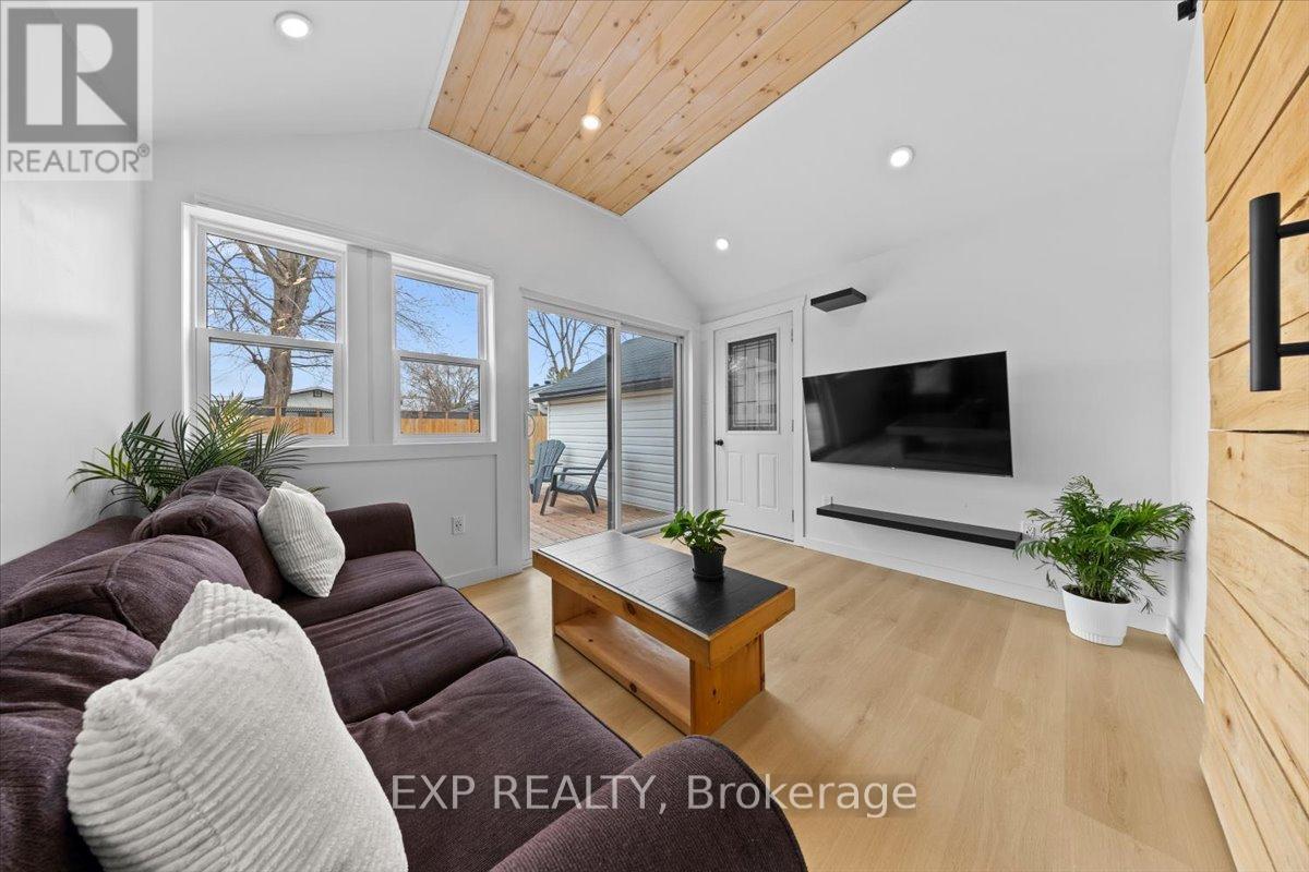 509 George Street E, North Grenville, Ontario  K0G 1J0 - Photo 15 - X12970672