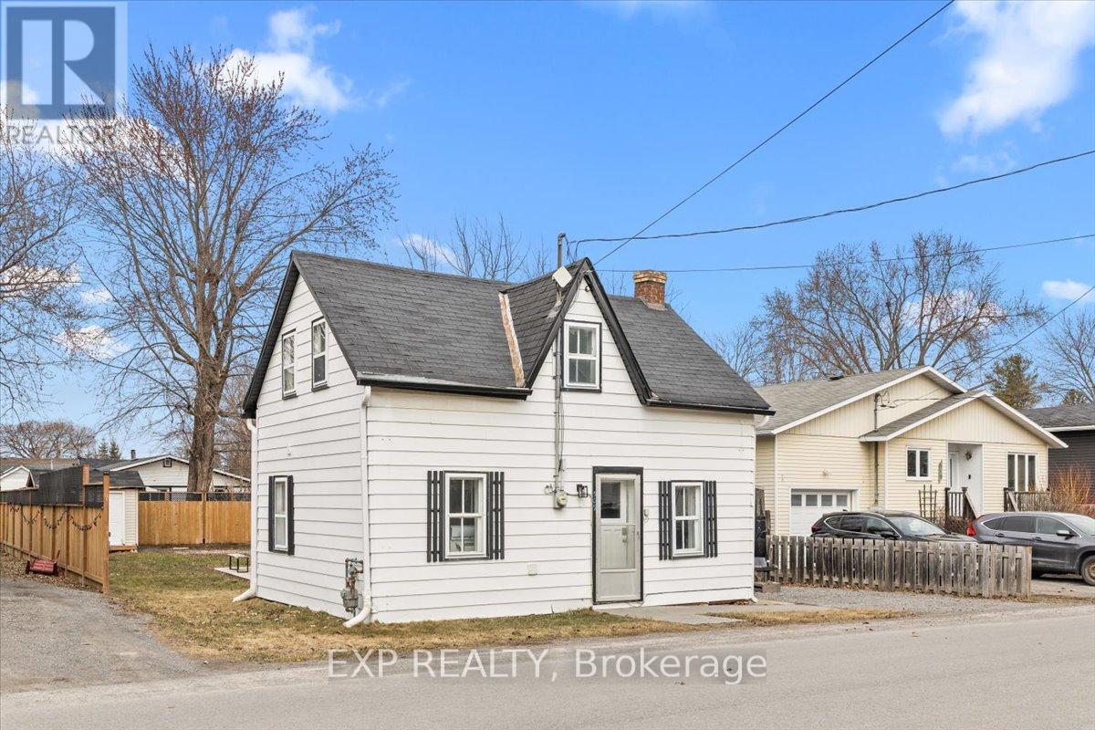 509 George Street E, North Grenville, Ontario  K0G 1J0 - Photo 2 - X12970672