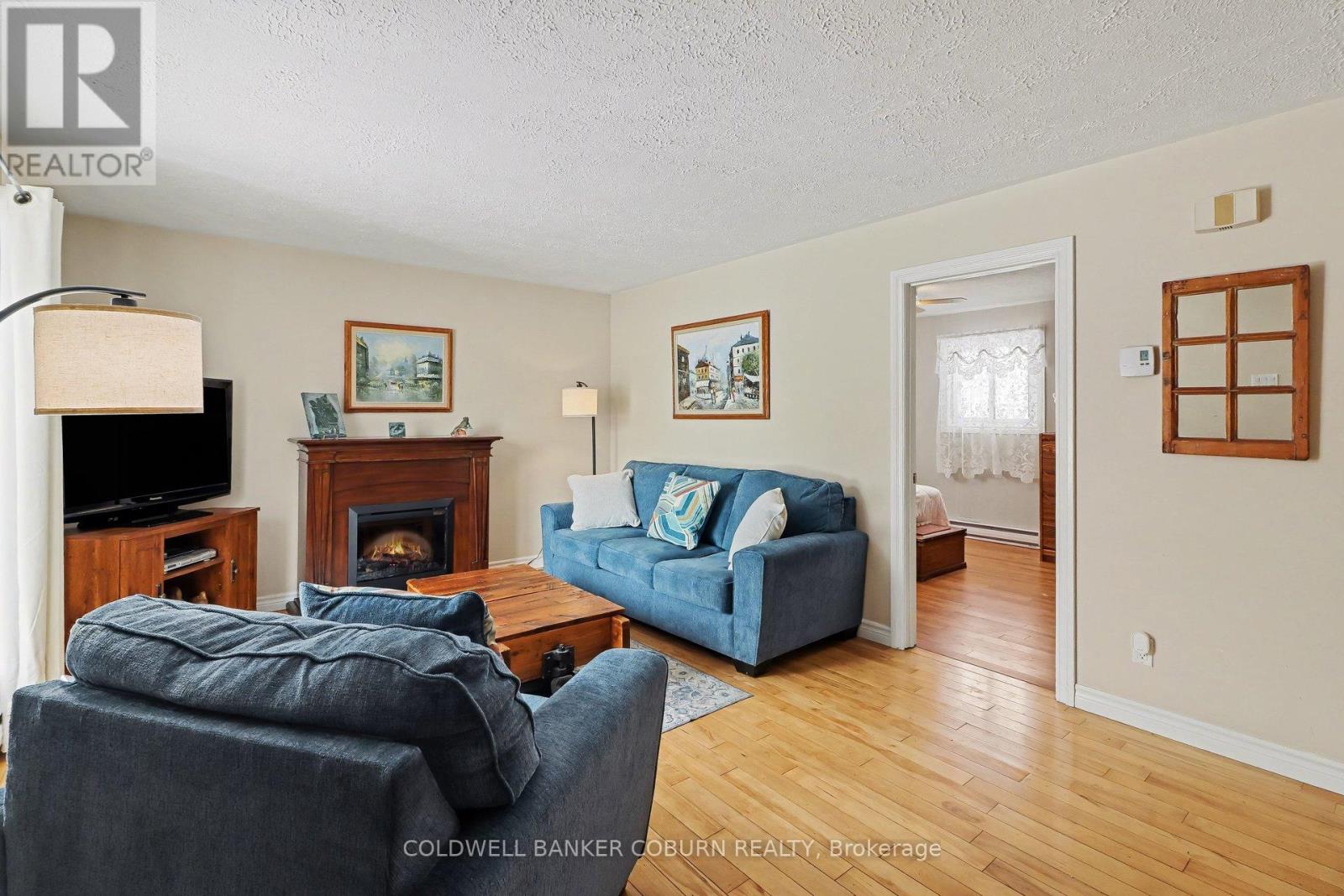 51 College Street, North Dundas, Ontario  K0C 1H0 - Photo 11 - X12970718