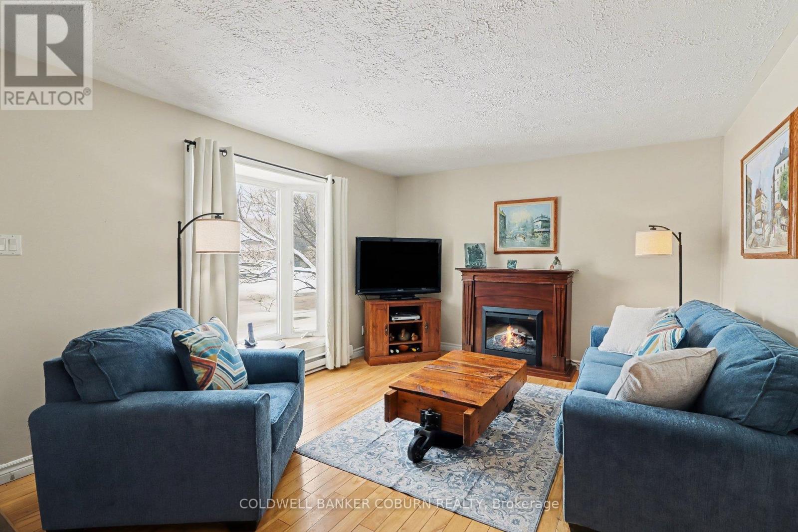 51 College Street, North Dundas, Ontario  K0C 1H0 - Photo 9 - X12970718