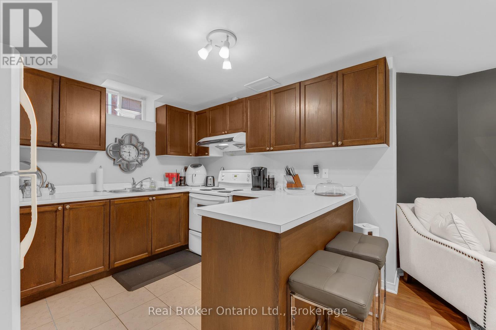 6 Wilsongary Circle, Ajax, Ontario  L1T 0G7 - Photo 34 - E12970750