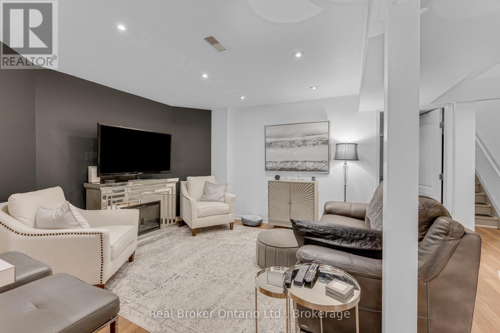 6 Wilsongary Circle, Ajax, Ontario  L1T 0G7 - Photo 37 - E12970750