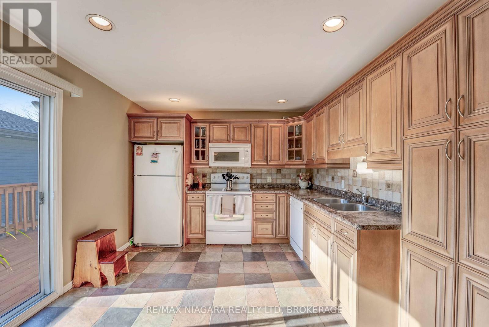 26 Ravine Road, St. Catharines, Ontario  L2P 3A7 - Photo 19 - X12970690