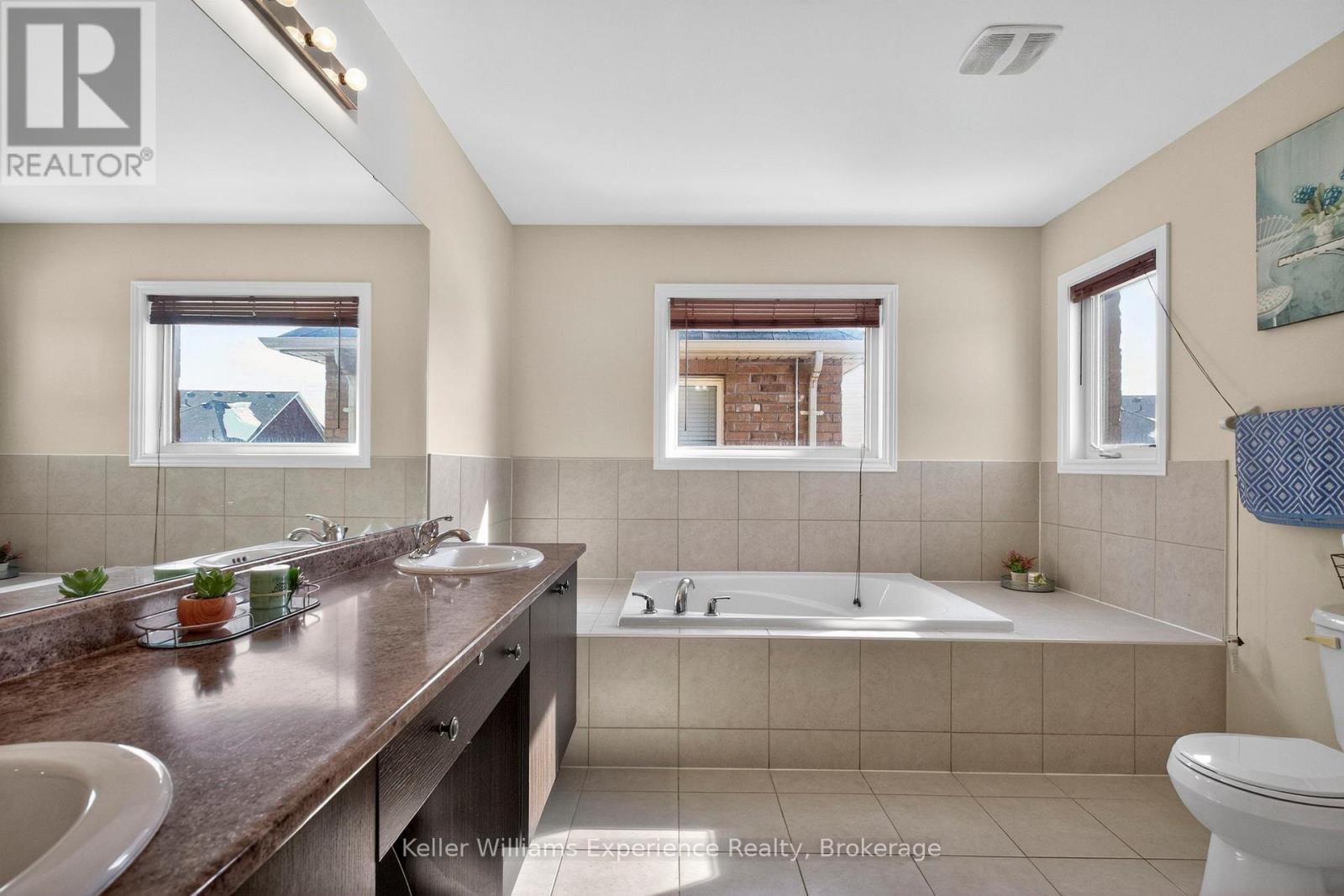 2090 Webster Boulevard, Innisfil, Ontario L9S 0J2 - Photo 25 - N12970792