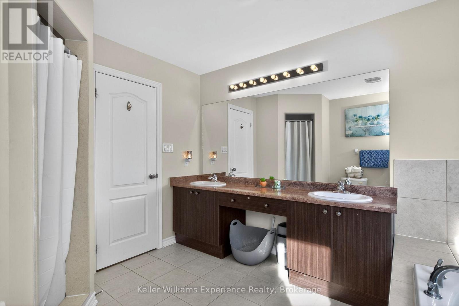 2090 Webster Boulevard, Innisfil, Ontario L9S 0J2 - Photo 26 - N12970792