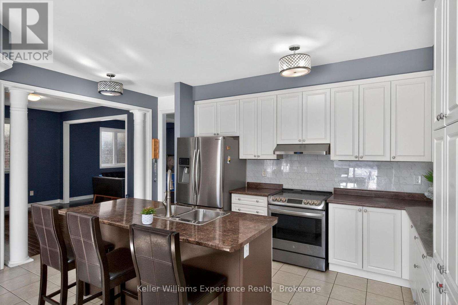 2090 Webster Boulevard, Innisfil, Ontario L9S 0J2 - Photo 8 - N12970792