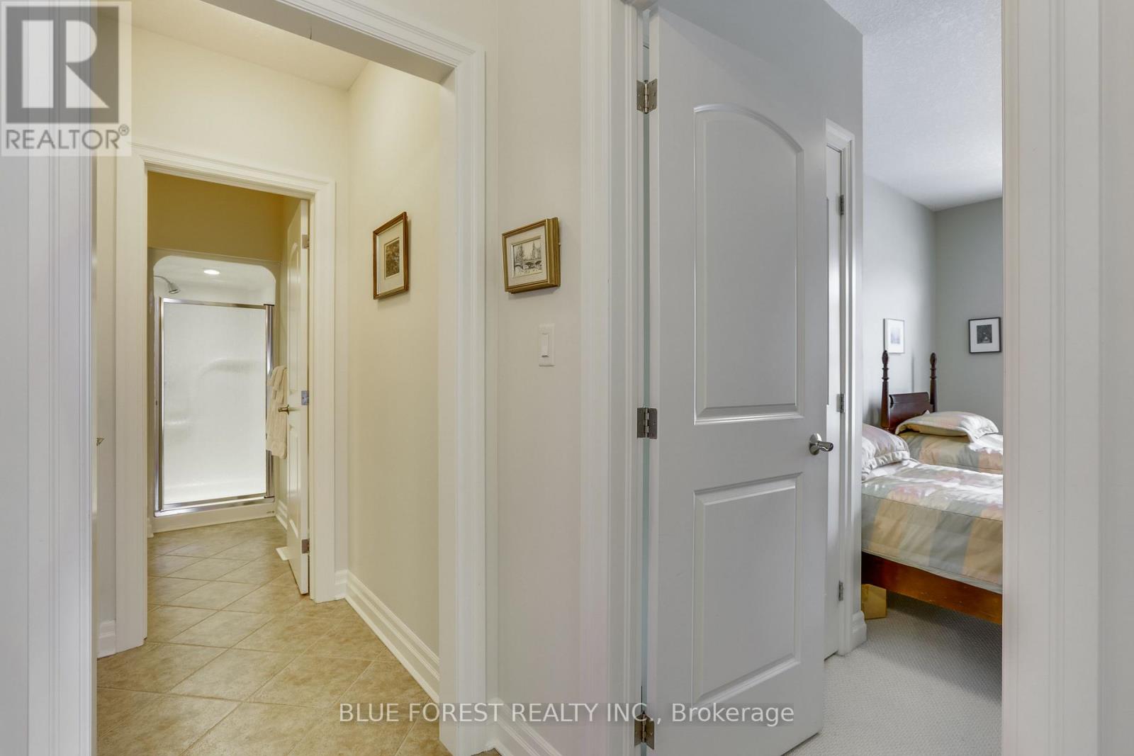 6 - 2014 Valleyrun Boulevard S, London North, Ontario  N6G 3N8 - Photo 8 - X12874722