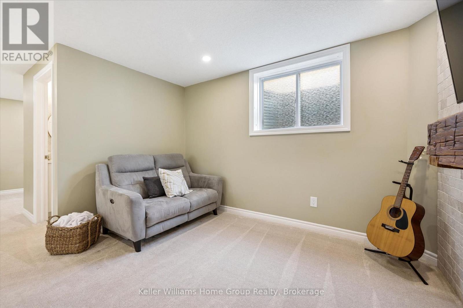 31 Healey Street, Centre Wellington (Elora/salem), Ontario  N0B 1S0 - Photo 33 - X12970758