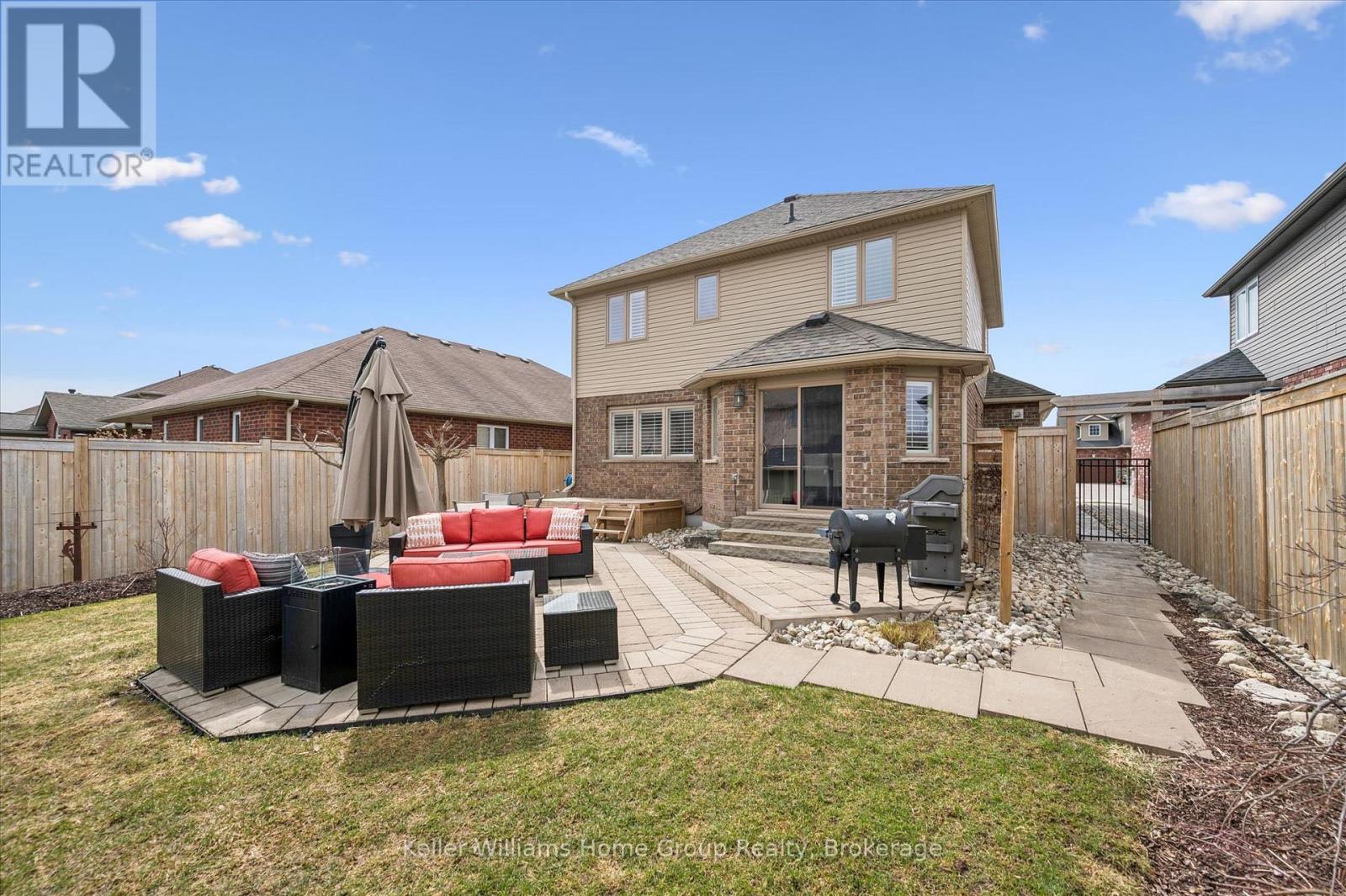 31 Healey Street, Centre Wellington (Elora/salem), Ontario  N0B 1S0 - Photo 38 - X12970758