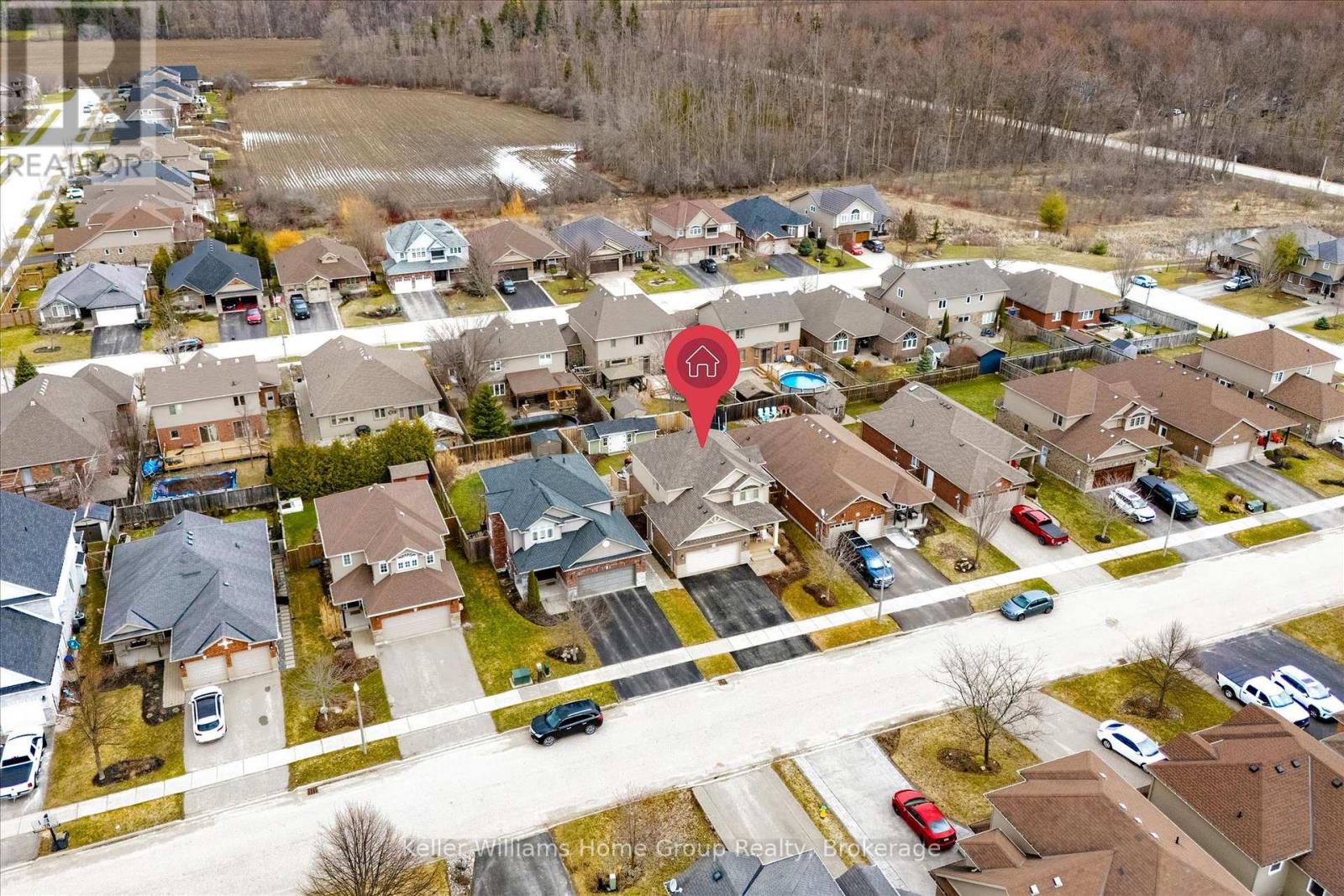 31 Healey Street, Centre Wellington (Elora/salem), Ontario  N0B 1S0 - Photo 44 - X12970758