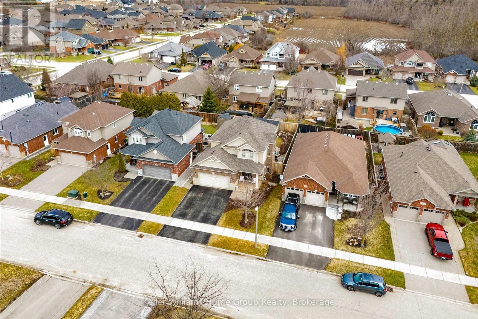 31 Healey Street, Centre Wellington (Elora/salem), Ontario  N0B 1S0 - Photo 45 - X12970758