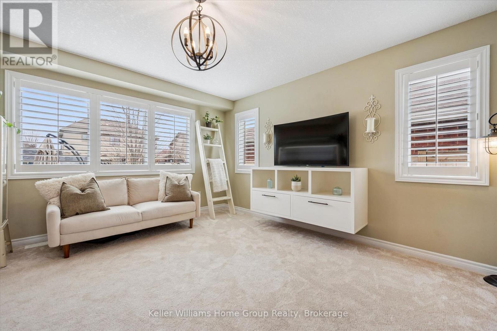 31 Healey Street, Centre Wellington (Elora/salem), Ontario  N0B 1S0 - Photo 7 - X12970758