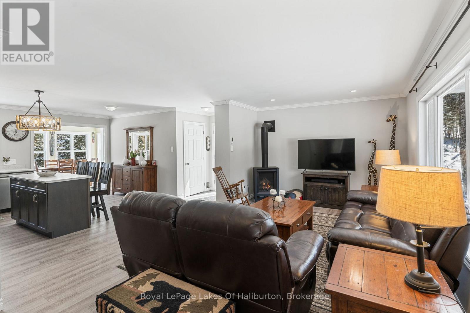 260 Mountain Street, Dysart Et Al (Dysart), Ontario  K0M 1S0 - Photo 10 - X12970822