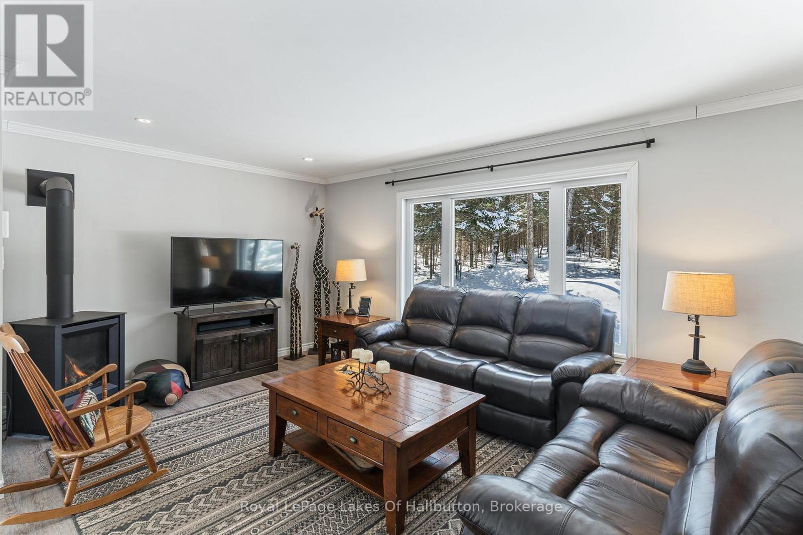 260 Mountain Street, Dysart Et Al (Dysart), Ontario  K0M 1S0 - Photo 12 - X12970822