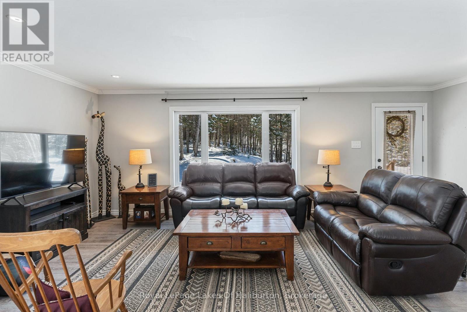 260 Mountain Street, Dysart Et Al (Dysart), Ontario  K0M 1S0 - Photo 13 - X12970822