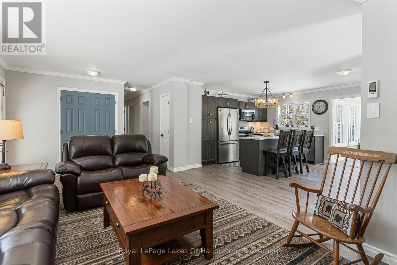 260 Mountain Street, Dysart Et Al (Dysart), Ontario  K0M 1S0 - Photo 14 - X12970822