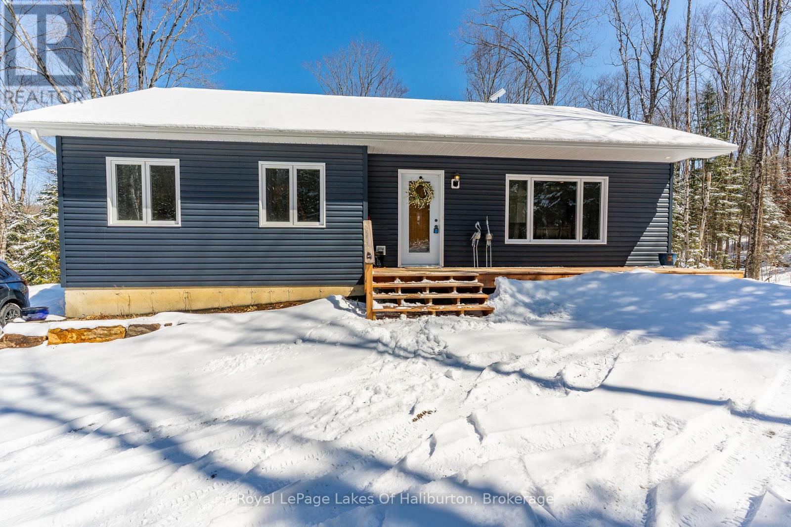 260 Mountain Street, Dysart Et Al (Dysart), Ontario  K0M 1S0 - Photo 4 - X12970822