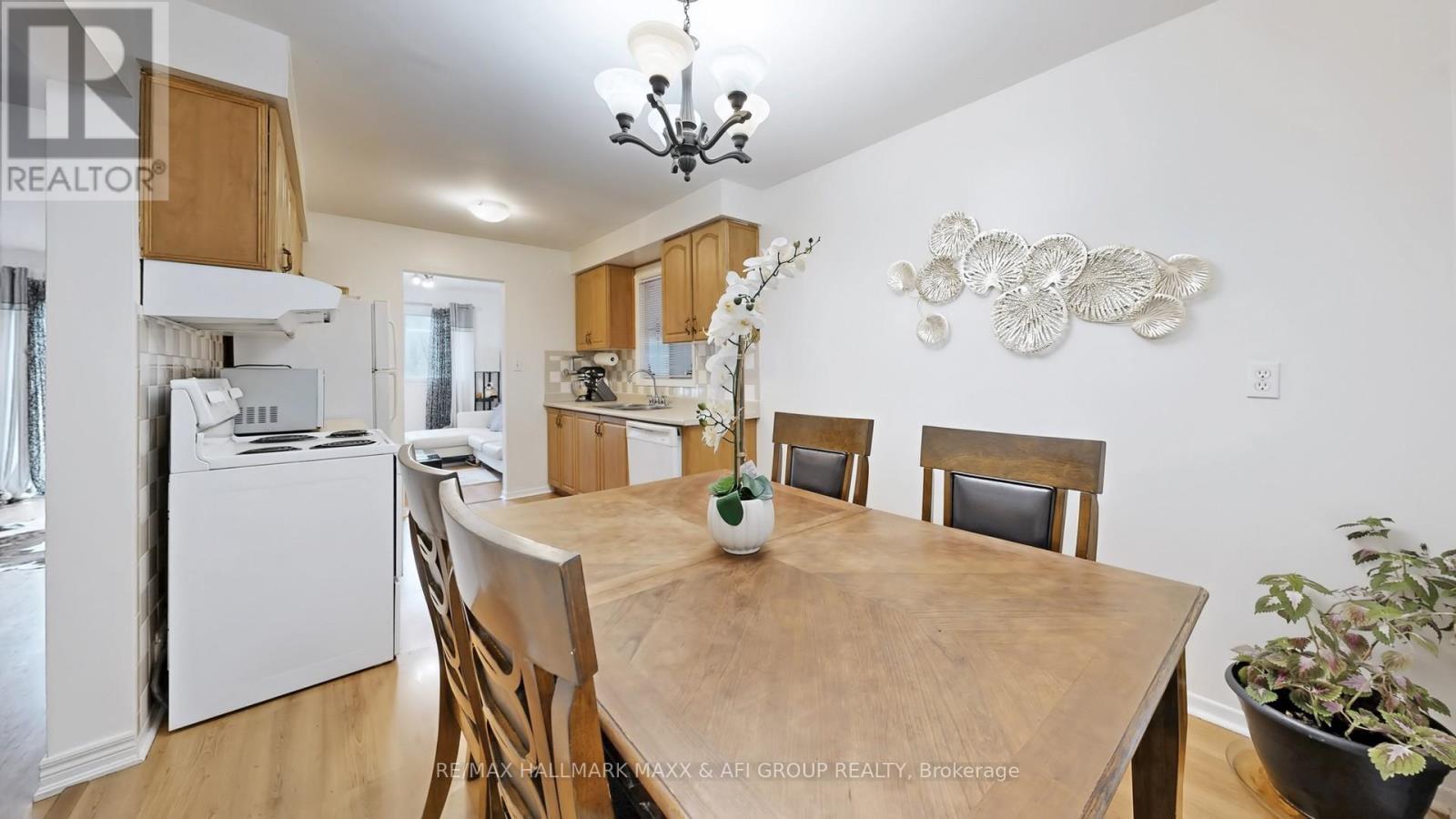 13 Don Head Village Boulevard, Richmond Hill, Ontario  L4C 7M3 - Photo 14 - N12969878