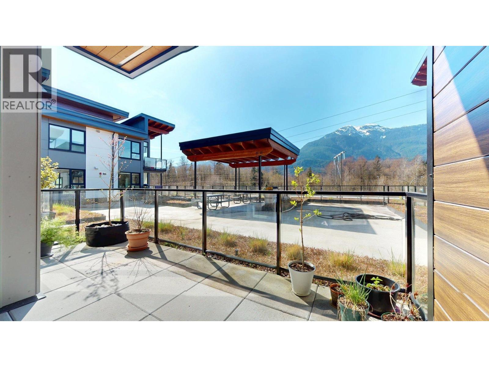 213 1870 Dowad Drive, Squamish, British Columbia  V8B 1C4 - Photo 8 - R3108311