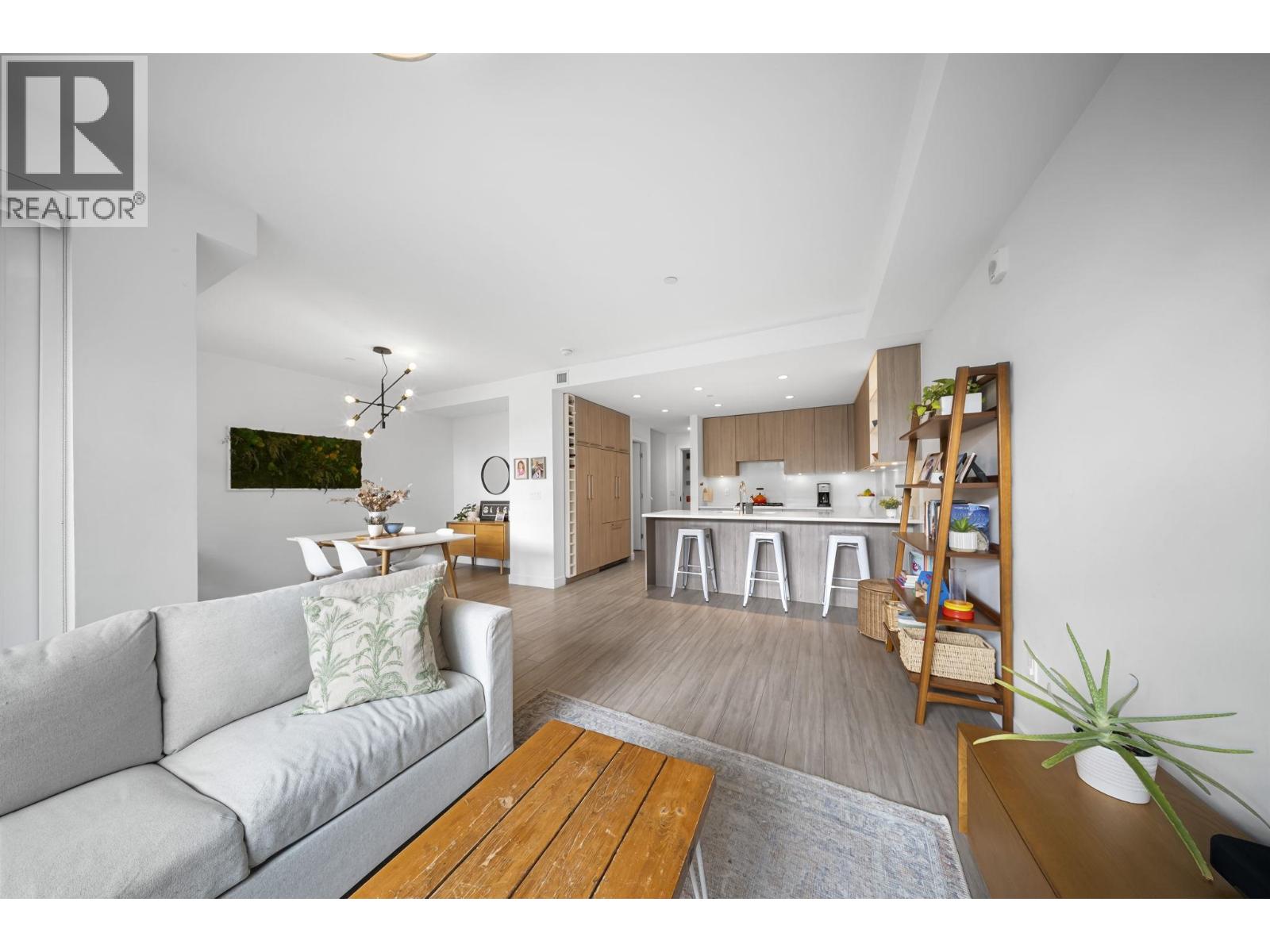 110 707 E 3rd Street, North Vancouver, British Columbia  V7L 1G8 - Photo 6 - R3108320