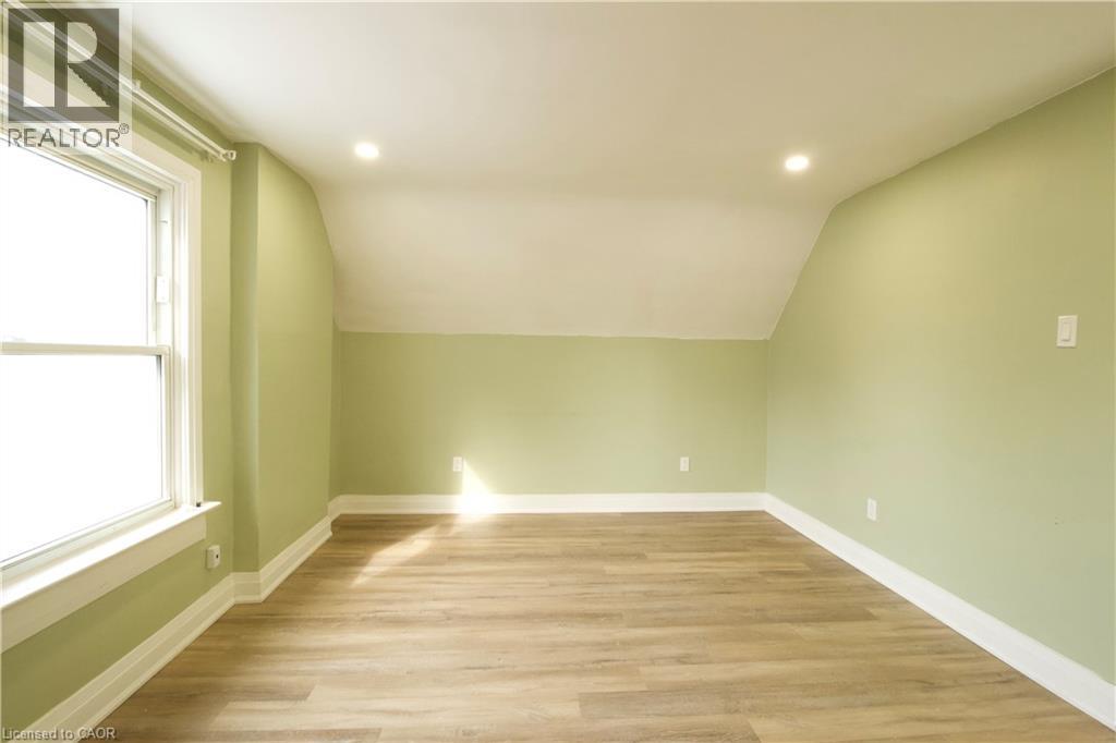 1243 Langmuir Avenue Unit# Upper, London, Ontario  N5W 2G2 - Photo 3 - 40818458