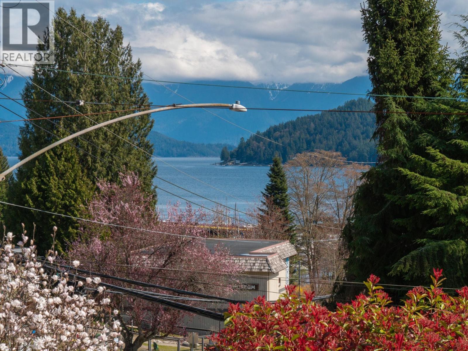 749 Winn Road, Gibsons, British Columbia  V0N 1V0 - Photo 27 - R3108316